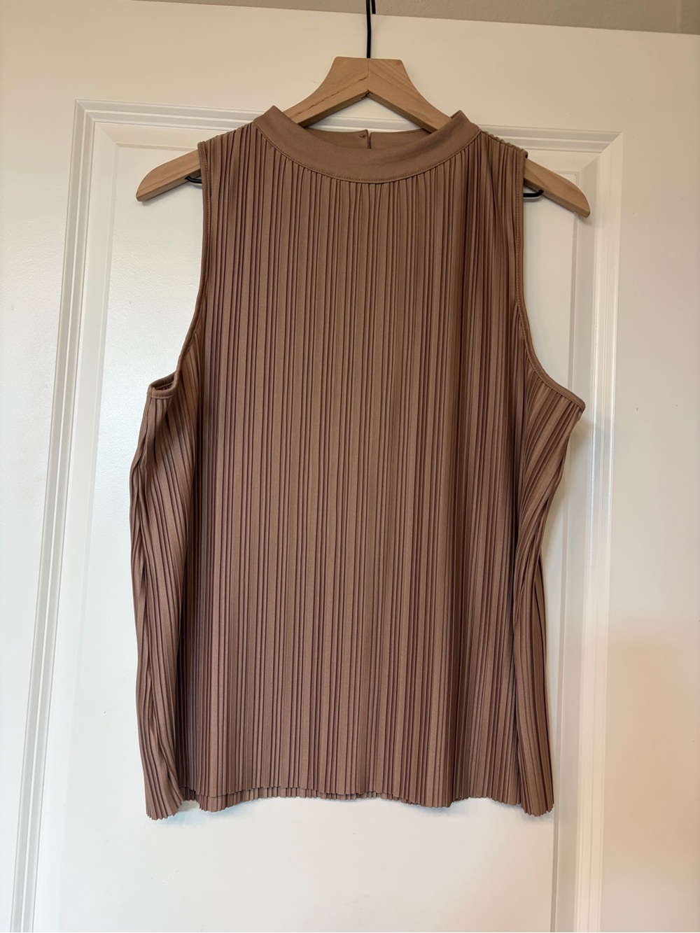 Ann Taylor Factory Sleeveless Pleated Mock Neck Tank - Taupe/Brown